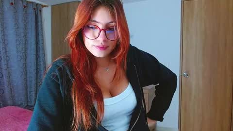 Snapshot of miss_issaa chatting on 29, 1, 2025 Isabella online show from 29, 1, 2025