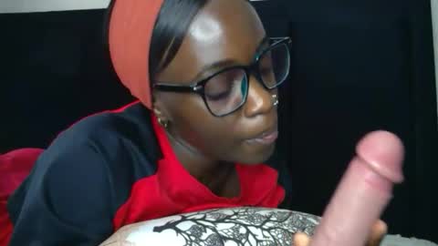 SensuElle  WHAT I DONT SHOW HERE... YOULL ONLY SEE IN PRIVATE  online show from 9, 2, 2026