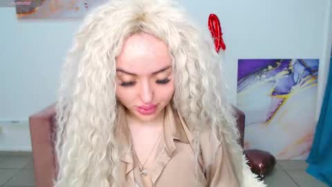 Snapshot of miss_kiten chatting on 18, 2, 2025 miss_kiten online show from 18, 2, 2025