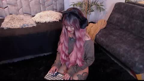 Snapshot of miss_koko_ chatting on 27, 10, 2025 Miss koko online show from 27, 10, 2025