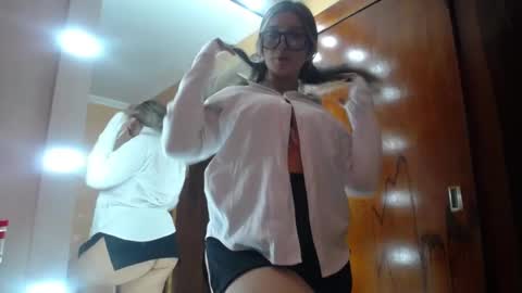 lilieth  online show from 25, 1, 2025