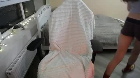 Miss Lina online show from 19, 4, 2026