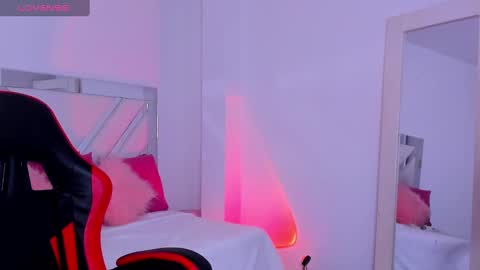   online show from 8, 3, 2025