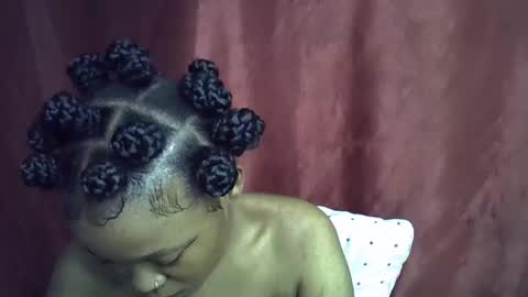 Snapshot of miss_rihanna2 chatting on 19, 10, 2025 miss_rihanna2 online show from 19, 10, 2025