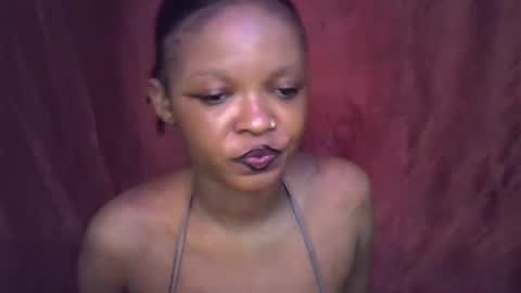 Snapshot of miss_rihanna2 chatting on 27, 10, 2025 miss_rihanna2 online show from 27, 10, 2025