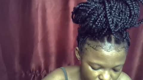 Snapshot of miss_rihanna2 chatting on 16, 11, 2025 miss_rihanna2 online show from 16, 11, 2025