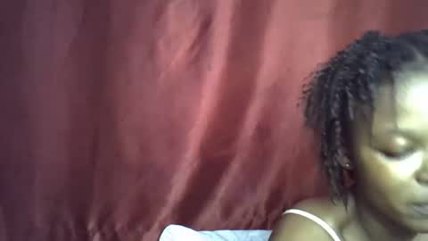 Snapshot of miss_rihanna2 chatting on 28, 11, 2025 miss_rihanna2 online show from 28, 11, 2025