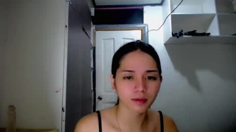 Snapshot of miss_rona_xoxo chatting on 23, 7, 2026 Rona online show from 23, 7, 2026