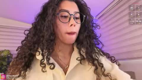 Amy Olivera online show from 21, 4, 2026