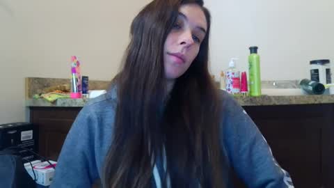 Bella online show from 9, 9, 2025