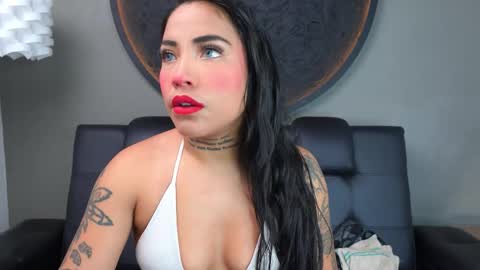 Vaiolette online show from 16, 2, 2026