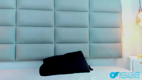 valentina online show from 27, 2, 2025