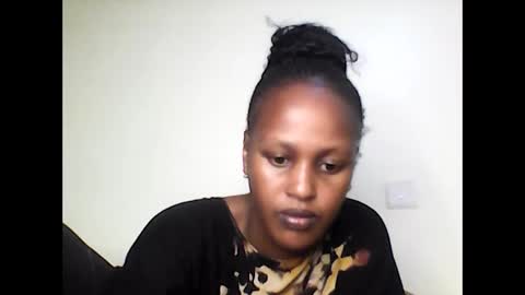 miss_vall online show from 16, 10, 2025