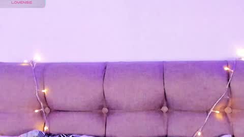 Miss Veronica online show from 7, 2, 2025