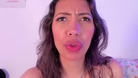 Miss Veronica online show from 5, 3, 2025