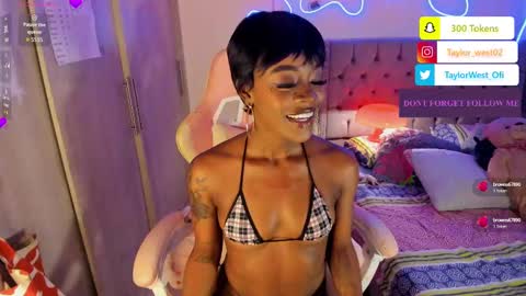 Snapshot of miss_west chatting on 19, 9, 2025 Tay Tay Independent Model online show from 19, 9, 2025