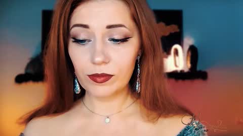 The divine Beverly online show from 29, 11, 2025