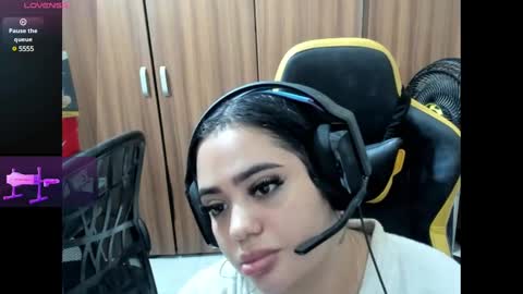 Snapshot of missbratz10_ chatting on 5, 1, 2025 missbratz10_ online show from 5, 1, 2025