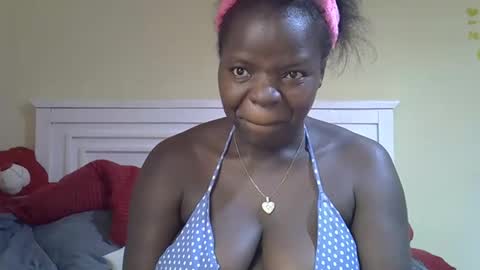 misscandy352_ online show from 13, 4, 2026