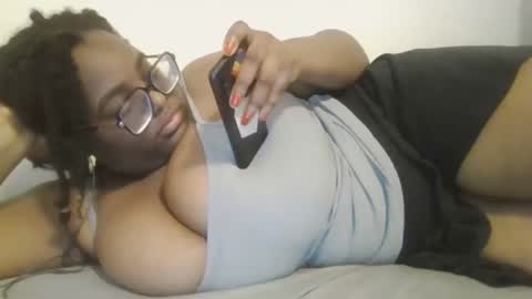 Snapshot of misscc9913 chatting on 27, 2, 2025 misscc9913 online show from 27, 2, 2025