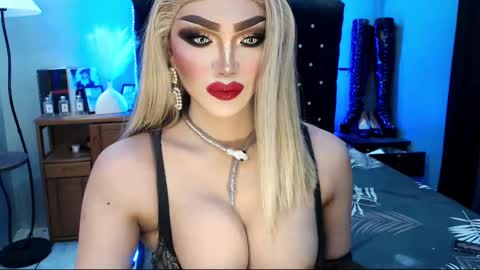 Snapshot of misschannel4sub chatting on 19, 1, 2025 PRIESTESS CHANNEL online show from 19, 1, 2025