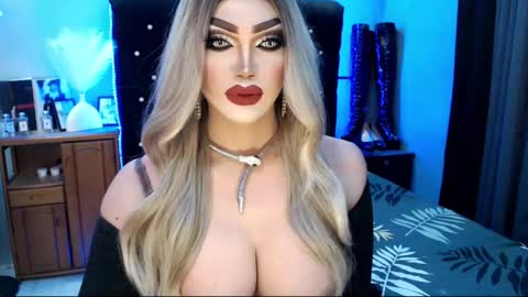 Snapshot of misschannel4sub chatting on 1, 2, 2025 PRIESTESS CHANNEL online show from 1, 2, 2025