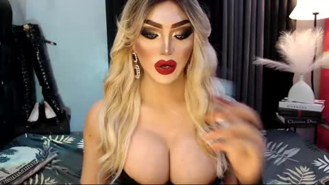 Snapshot of misschannel4sub chatting on 18, 2, 2025 PRIESTESS CHANNEL online show from 18, 2, 2025