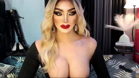 Snapshot of misschannel4sub chatting on 21, 2, 2025 PRIESTESS CHANNEL online show from 21, 2, 2025