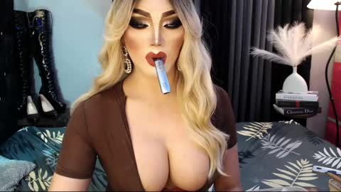 Snapshot of misschannel4sub chatting on 3, 3, 2025 PRIESTESS CHANNEL online show from 3, 3, 2025