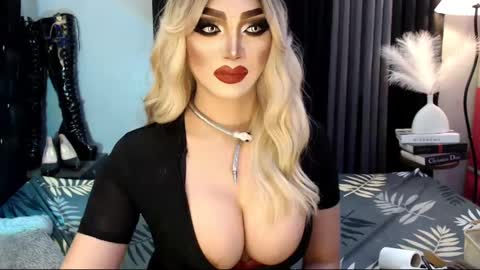 Snapshot of misschannel4sub chatting on 10, 3, 2025 PRIESTESS CHANNEL online show from 10, 3, 2025