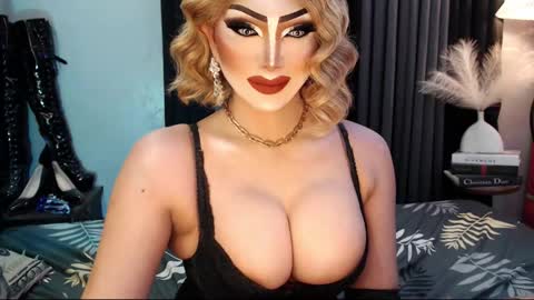 Snapshot of misschannel4sub chatting on 23, 9, 2025 PRIESTESS CHANNEL online show from 23, 9, 2025