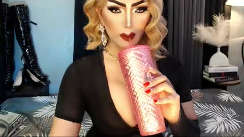 Snapshot of misschannel4sub chatting on 29, 10, 2025 PRIESTESS CHANNEL online show from 29, 10, 2025