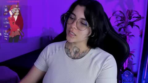 Snapshot of misscharlottte_18 chatting on 18, 10, 2025 Missy Charlottte. Hey remember to give me a thumbs up ty online show from 18, 10, 2025