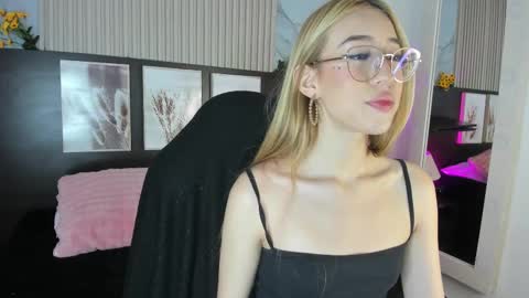 misscheelsee_as online show from 1, 10, 2025