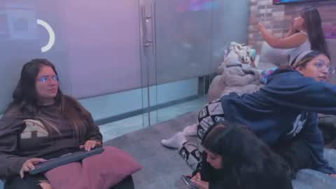 misscheelsee_as online show from 4, 7, 2026