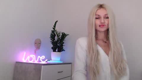 EMMA online show from 6, 12, 2024