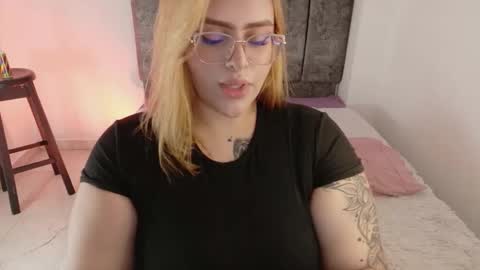 missevans_ online show from 1, 4, 2026