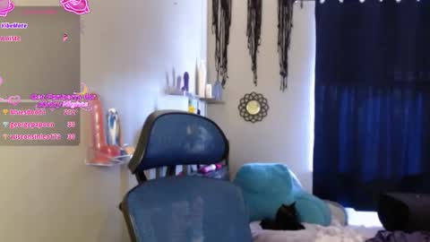 missfoxe12 online show from 15, 12, 2025