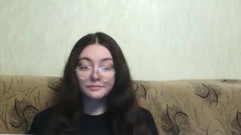 Snapshot of missis_mona chatting on 19, 4, 2026 missis mona online show from 19, 4, 2026