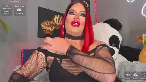 kassandra lazcano online show from 24, 11, 2025