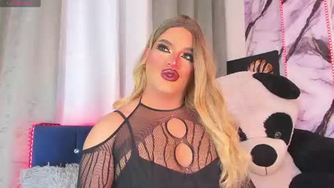 Snapshot of misskassandraa_ chatting on 14, 6, 2026 kassandra lazcano online show from 14, 6, 2026
