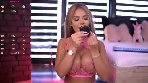 misskiarra online show from 27, 6, 2026