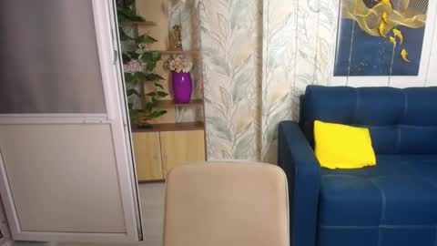 MissLaura online show from 17, 11, 2025