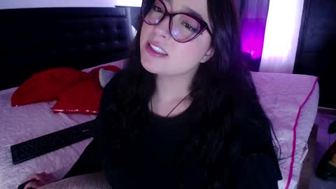 Miss Loise online show from 12, 12, 2024