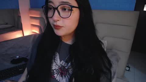 Miss Loise online show from 12, 10, 2025