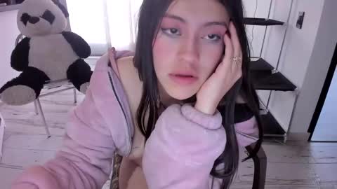 missloren333 online show from 20, 1, 2025