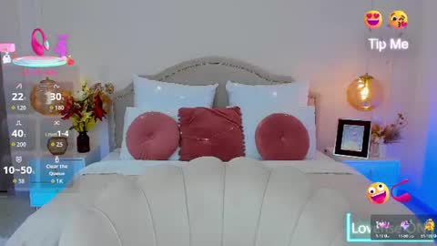 Snapshot of misslou_ chatting on 19, 6, 2026 Lou online show from 19, 6, 2026