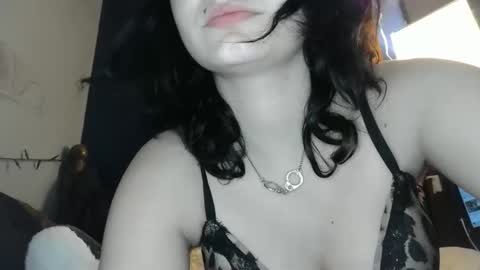 Snapshot of missmacabre666 chatting on 7, 5, 2026 missmacabre666 online show from 7, 5, 2026