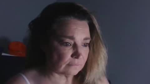 Snapshot of missmessyglaze chatting on 8, 11, 2025 missmessyglaze online show from 8, 11, 2025