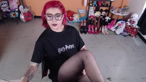 Miss Mia online show from 6, 2, 2025